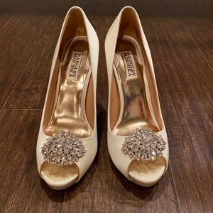 Badgley Mischka Jeannie Ivory bridal heels. 8M.